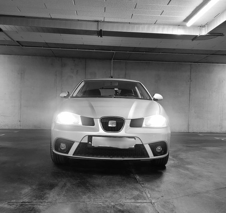 Seat Ibiza cena 14900 przebieg: 139000, rok produkcji 2007 z Łódź małe 106